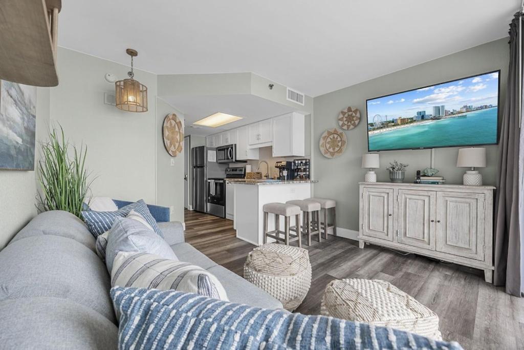 Direct Oceanfront- King Bedroom- Amazing Views/Pools/Hot Tubs/Beach Access/Golf Myrtle Beach Ngoại thất bức ảnh