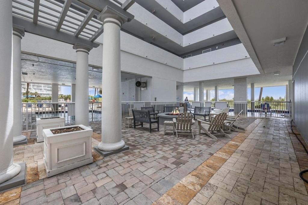 Direct Oceanfront- King Bedroom- Amazing Views/Pools/Hot Tubs/Beach Access/Golf Myrtle Beach Ngoại thất bức ảnh