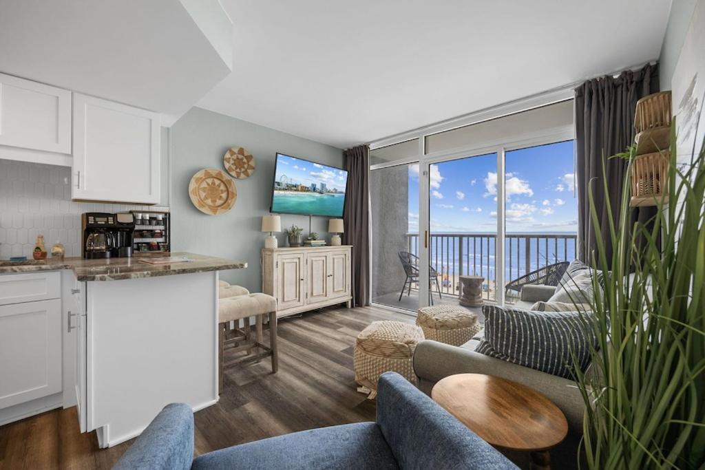 Direct Oceanfront- King Bedroom- Amazing Views/Pools/Hot Tubs/Beach Access/Golf Myrtle Beach Ngoại thất bức ảnh