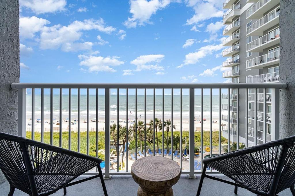 Direct Oceanfront- King Bedroom- Amazing Views/Pools/Hot Tubs/Beach Access/Golf Myrtle Beach Ngoại thất bức ảnh